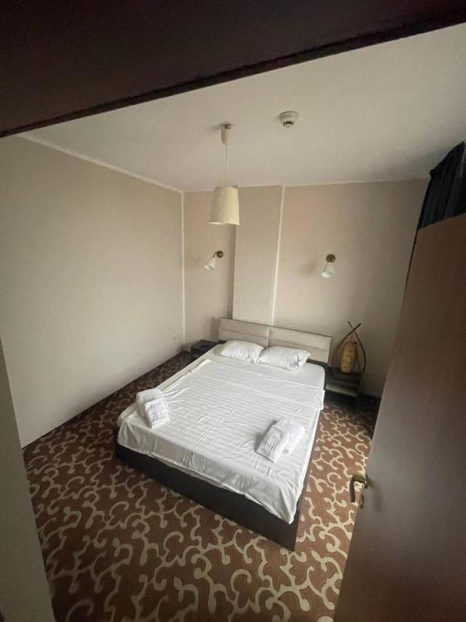 Hotel Promenada Mamaia Exterior foto