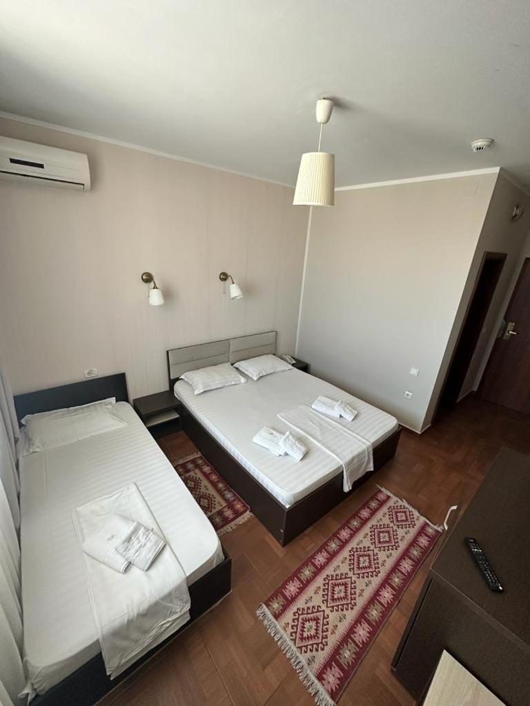 Hotel Promenada Mamaia Exterior foto
