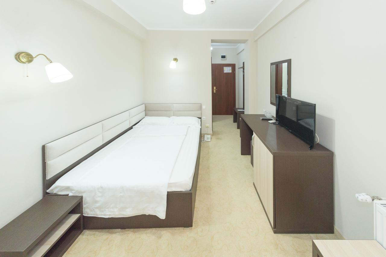 Hotel Promenada Mamaia Exterior foto