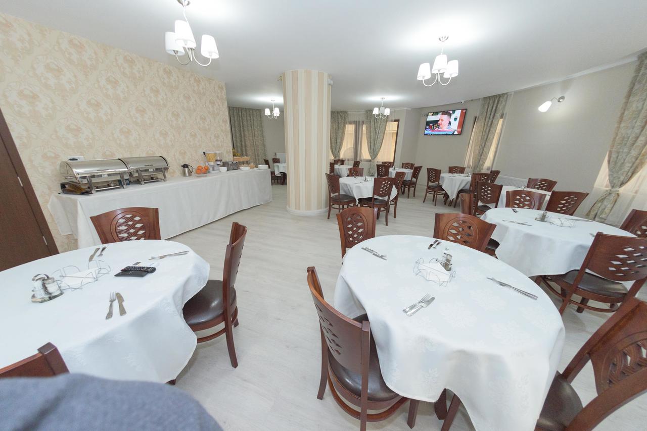 Hotel Promenada Mamaia Exterior foto